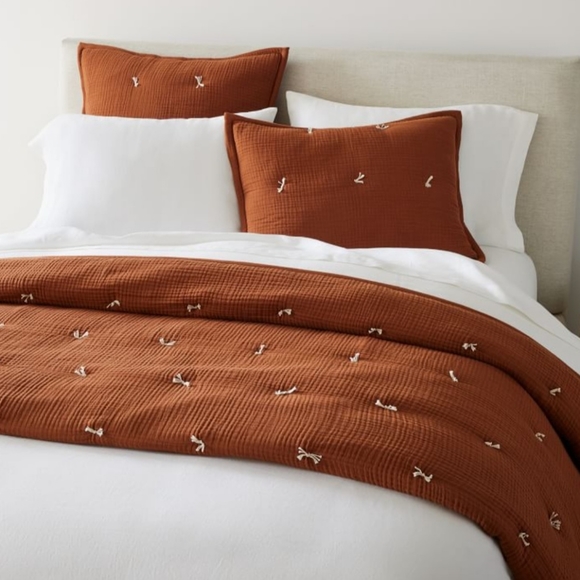 NWT WEST ELM DREAMY GAUZE COTTON QUILT - Picture 2 of 6